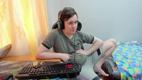 Snapshot of iliaskrislove chatting on 07-19-26, 02:43 iliaskris online show from 07-19-26, 02:43