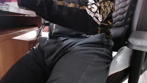 Snapshot of iliaskrisloveee chatting on 03-11-25, 11:33 lord online show from 03-11-25, 11:33