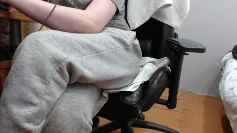 Snapshot of iliaskrisloveee chatting on 10-01-25, 03:07 lord online show from 10-01-25, 03:07