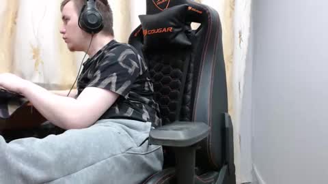 Snapshot of iliaskrisloveee chatting on 11-06-25, 01:28 lord online show from 11-06-25, 01:28