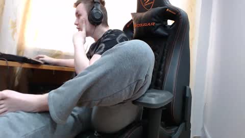 Snapshot of iliaskrisloveee chatting on 11-21-25, 07:40 lord online show from 11-21-25, 07:40