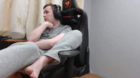 Snapshot of iliaskrisloveee chatting on 11-29-25, 01:25 lord online show from 11-29-25, 01:25