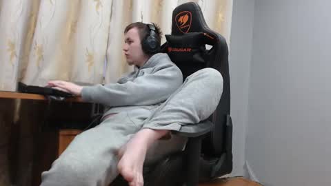 Snapshot of iliaskrisloveee chatting on 12-01-25, 04:17 lord online show from 12-01-25, 04:17