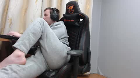 Snapshot of iliaskrisloveee chatting on 12-02-25, 05:08 lord online show from 12-02-25, 05:08