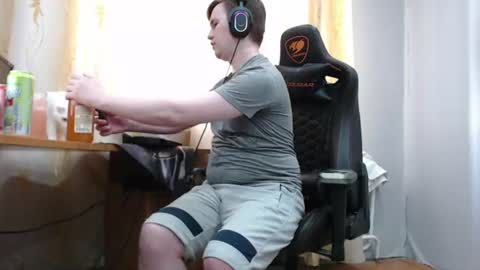 Snapshot of iliaskrisloveee chatting on 06-16-26, 03:03 lord online show from 06-16-26, 03:03