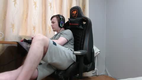 Snapshot of iliaskrisloveee chatting on 06-22-26, 12:02 lord online show from 06-22-26, 12:02