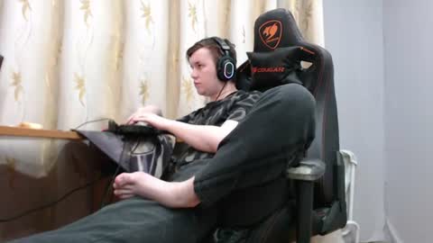 Snapshot of iliaskrisloveee chatting on 07-04-26, 09:32 lord online show from 07-04-26, 09:32