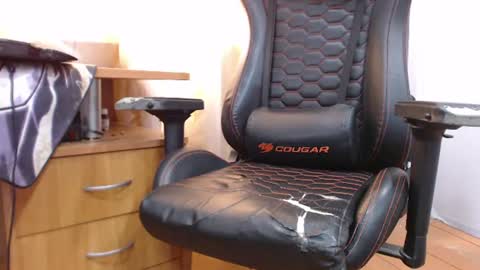 Snapshot of iliaskrisloveee chatting on 07-12-26, 08:38 lord online show from 07-12-26, 08:38