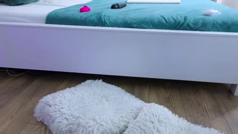 Emma online show from 09-25-25, 06:50