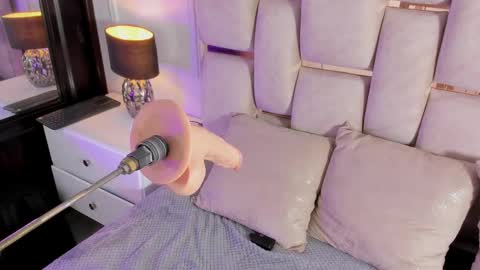 ILY   online show from 02-17-25, 02:48