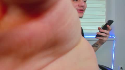 Snapshot of illusions888 chatting on 12-20-24, 11:00 D-Illusion online show from 12-20-24, 11:00