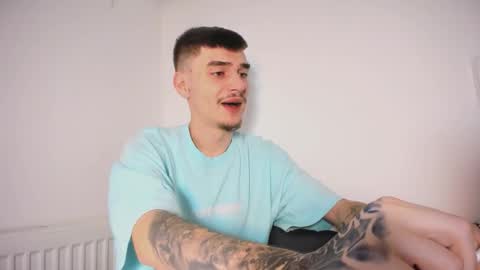 Snapshot of illusions888 chatting on 11-25-25, 09:42 D-Illusion online show from 11-25-25, 09:42