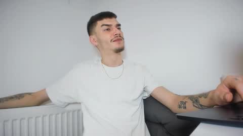 Snapshot of illusions888 chatting on 11-29-25, 09:12 D-Illusion online show from 11-29-25, 09:12