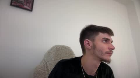 Snapshot of illusions888 chatting on 12-13-25, 07:53 D-Illusion online show from 12-13-25, 07:53