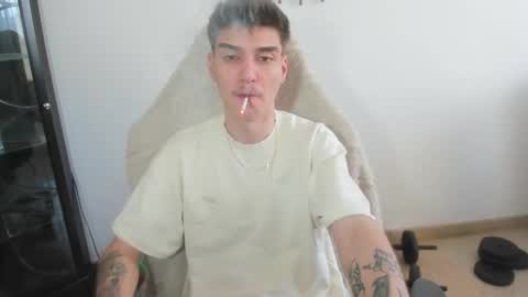 Snapshot of illusions888 chatting on 02-22-26, 12:58 D-Illusion online show from 02-22-26, 12:58