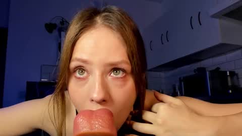 Snapshot of ilona_curly chatting on 02-20-26, 06:48 ilona curly online show from 02-20-26, 06:48