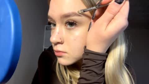 Snapshot of ilonatangaro chatting on 12-16-25, 12:21 Tereza online show from 12-16-25, 12:21