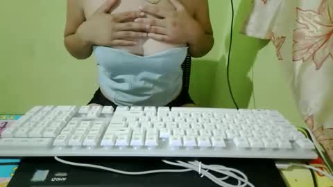 Snapshot of ilove2cum4uxox chatting on 11-07-25, 10:59 ilove2cum4uxox online show from 11-07-25, 10:59