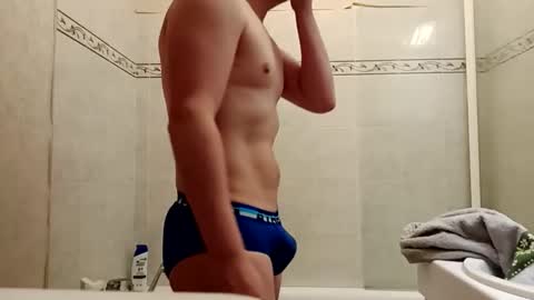 ilovecuteguy79 online show from 04-04-26, 05:16