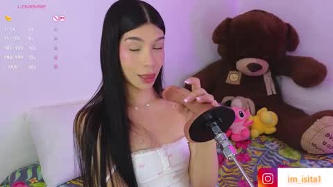 Snapshot of im__isabella chatting on 05-05-26, 09:23 Isa Vasquez online show from 05-05-26, 09:23
