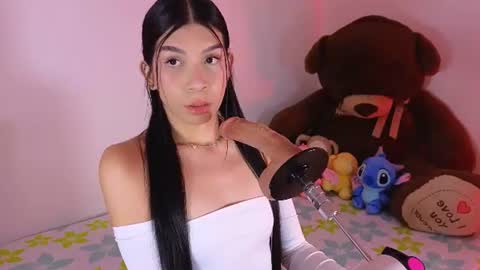 Snapshot of im__isabella chatting on 06-14-26, 02:57 Isa Vasquez online show from 06-14-26, 02:57
