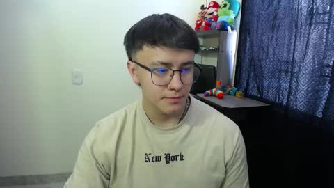 Snapshot of im__noah chatting on 03-02-25, 02:21 im__noah online show from 03-02-25, 02:21