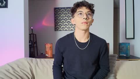 Snapshot of im__thomas chatting on 09-09-25, 03:28 IM THOMAS online show from 09-09-25, 03:28