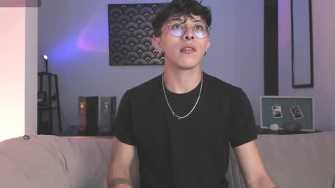 Snapshot of im__thomas chatting on 10-03-25, 04:31 IM THOMAS online show from 10-03-25, 04:31