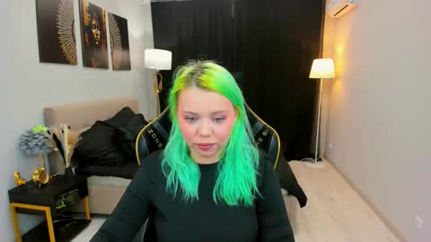 Roxy online show from 09-25-25, 06:44