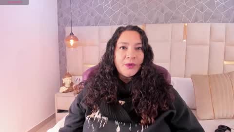 Alaya online show from 09-19-25, 04:47