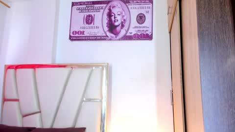 Snapshot of im_brittany_333 chatting on 02-19-25, 05:06 im_brittany_333 online show from 02-19-25, 05:06