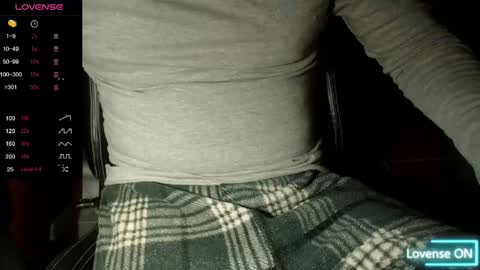 Snapshot of im_dave21 chatting on 06-05-26, 10:32 im_dave21 online show from 06-05-26, 10:32