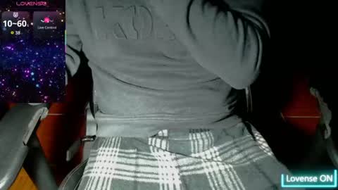 Snapshot of im_dave21 chatting on 08-02-26, 10:35 im_dave21 online show from 08-02-26, 10:35