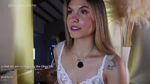 Snapshot of im_gabyferrer chatting on 07-10-26, 02:08 GABY online show from 07-10-26, 02:08