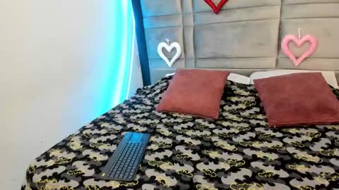 Snapshot of im_gaia chatting on 02-12-25, 01:27 Im Gaia online show from 02-12-25, 01:27