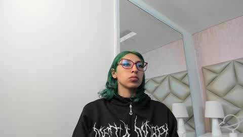 Snapshot of im_gaia chatting on 09-18-25, 12:40 Im Gaia online show from 09-18-25, 12:40