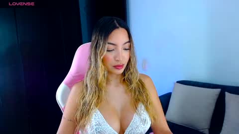 Snapshot of im_grecia chatting on 05-06-26, 11:10 Grecia online show from 05-06-26, 11:10