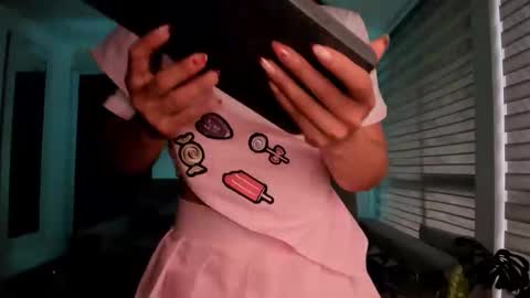 im_mariana online show from 10-04-25, 06:28