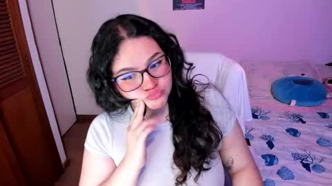 mei mei uwu online show from 12-17-25, 01:11