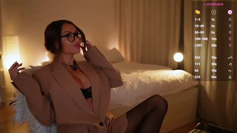 Snapshot of im_milla chatting on 12-27-24, 04:54 Milla online show from 12-27-24, 04:54