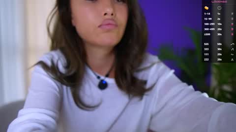 Snapshot of im_milla chatting on 10-24-25, 01:29 Milla online show from 10-24-25, 01:29