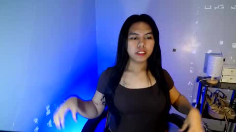 Snapshot of im_ur_girl_demure chatting on 05-24-26, 02:33 kyline online show from 05-24-26, 02:33