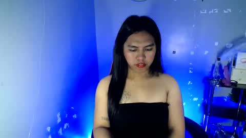 Snapshot of im_ur_girl_demure chatting on 06-06-26, 07:40 kyline online show from 06-06-26, 07:40