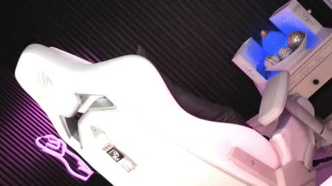 Candy Moore online show from 02-12-26, 04:29