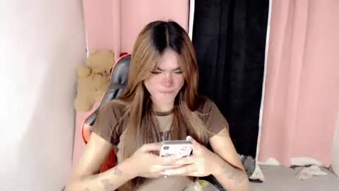 Snapshot of im_yourfairyannaxx chatting on 04-23-26, 05:52 im_yourfairyannaxx online show from 04-23-26, 05:52