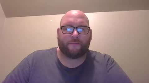 Tom online show from 11-29-25, 06:27