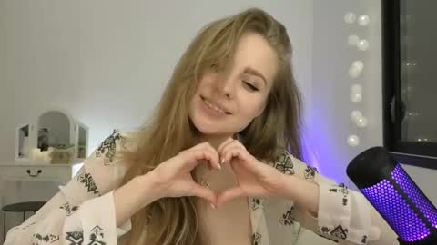 ImKeira online show from 01-15-25, 10:35