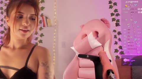 Snapshot of imlis chatting on 01-03-25, 09:04 Lissa Morgan MODEL INDEPENDENT online show from 01-03-25, 09:04