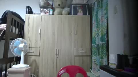 Snapshot of immaculate02 chatting on 01-05-25, 03:43 Immaculate02 online show from 01-05-25, 03:43