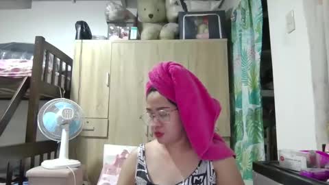 Snapshot of immaculate02 chatting on 02-26-25, 08:48 Immaculate02 online show from 02-26-25, 08:48